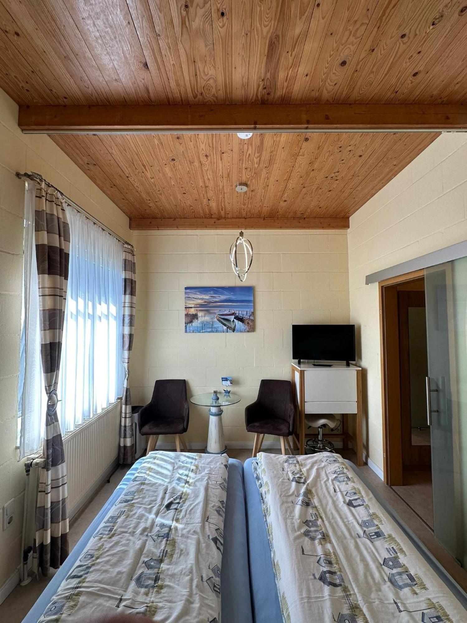 Hotel Drostenhof Garni Esens Bagian luar foto
