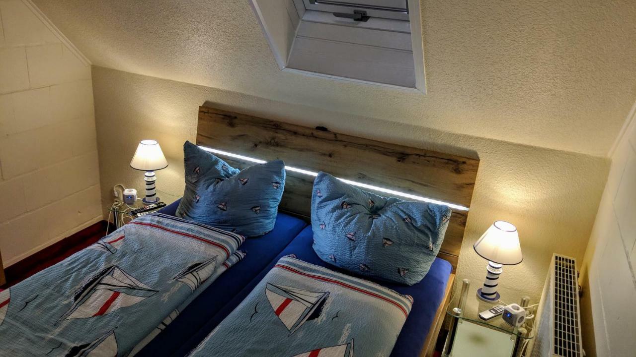 Hotel Drostenhof Garni Esens Bagian luar foto