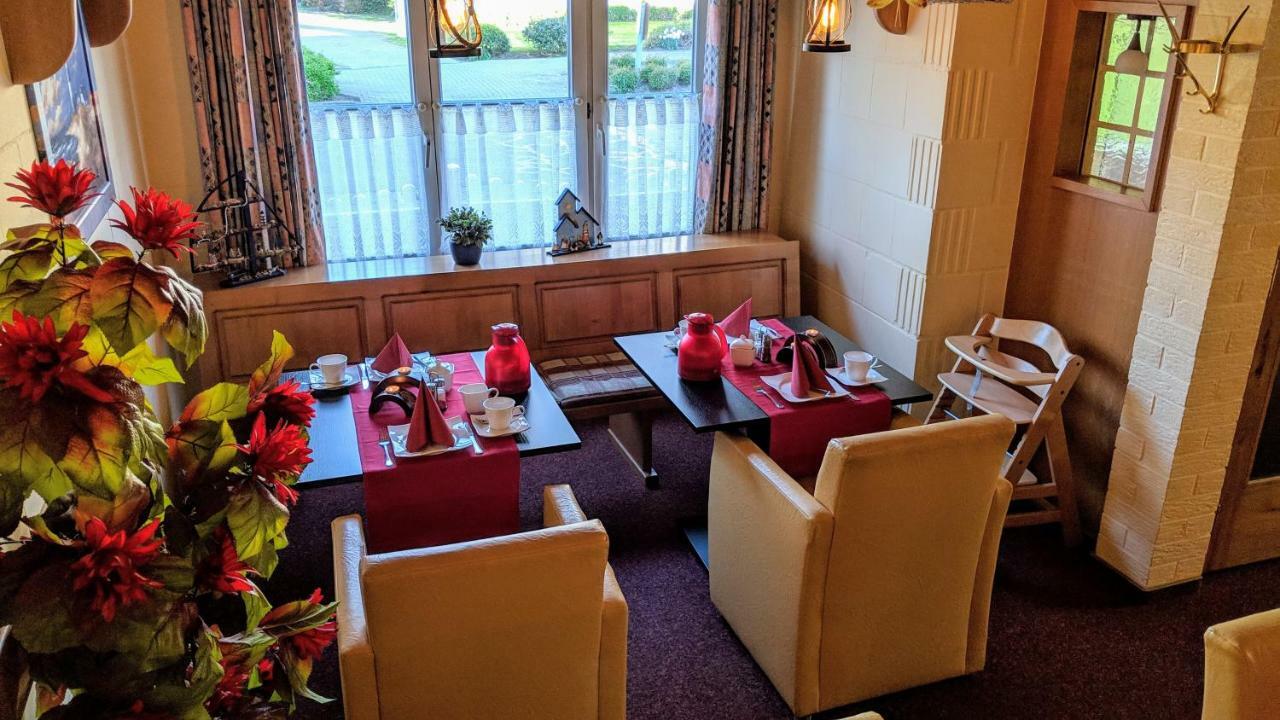 Hotel Drostenhof Garni Esens Bagian luar foto